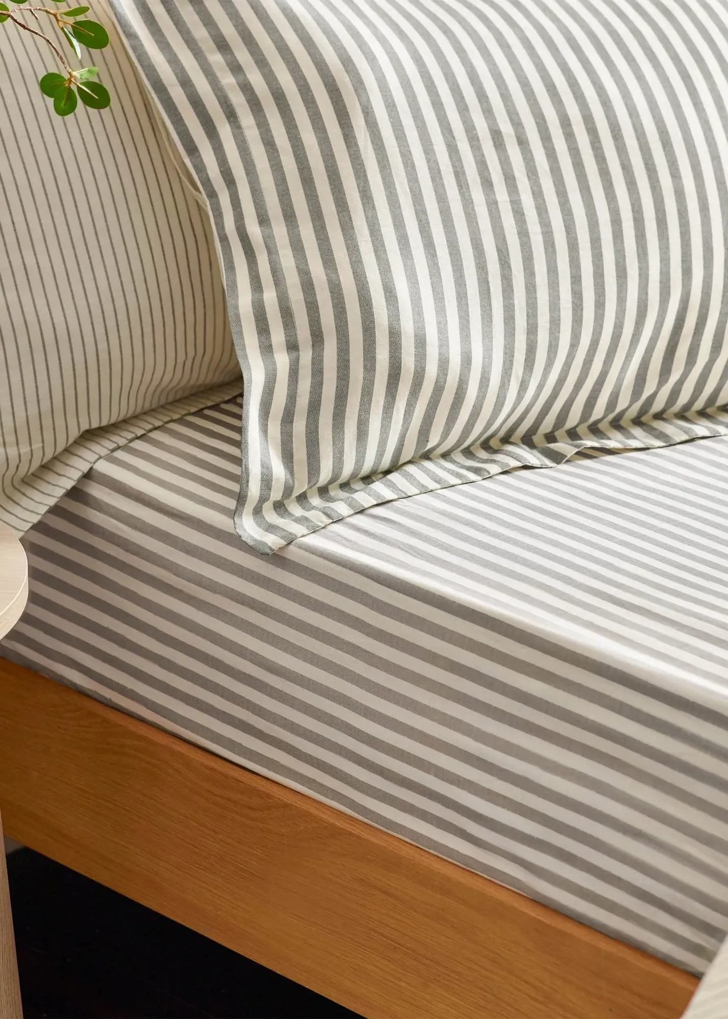 Hebden Melange Stripe Single Fitted Sheet - Grey, Cotton product