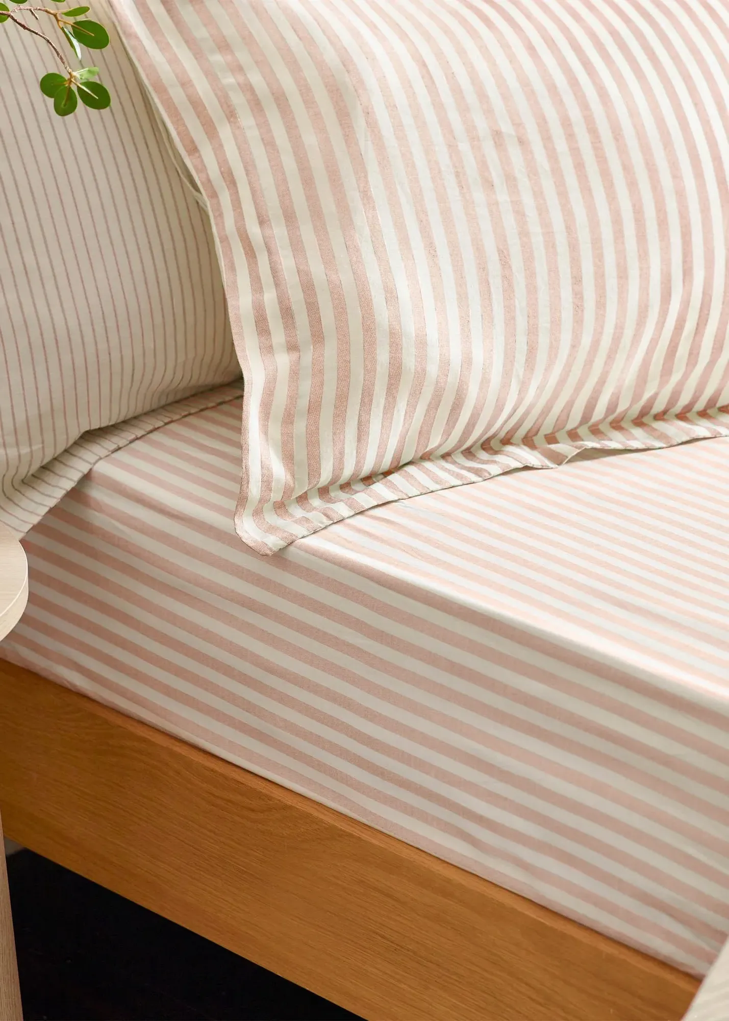 Hebden Melange Stripe Single Fitted Sheet - Pink, Cotton product