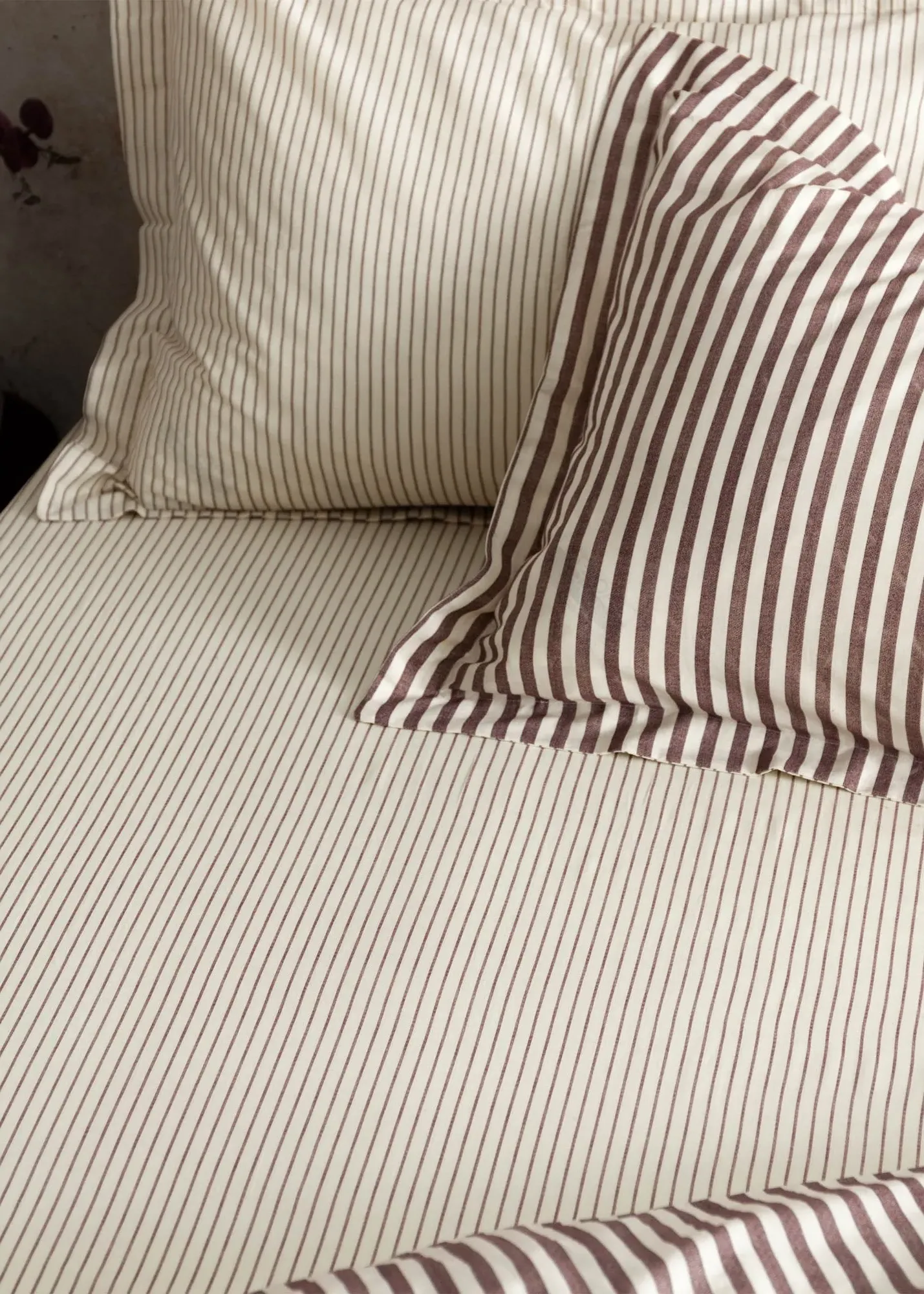 Hebden Melange Stripe Single Fitted Sheet - Red, Cotton product