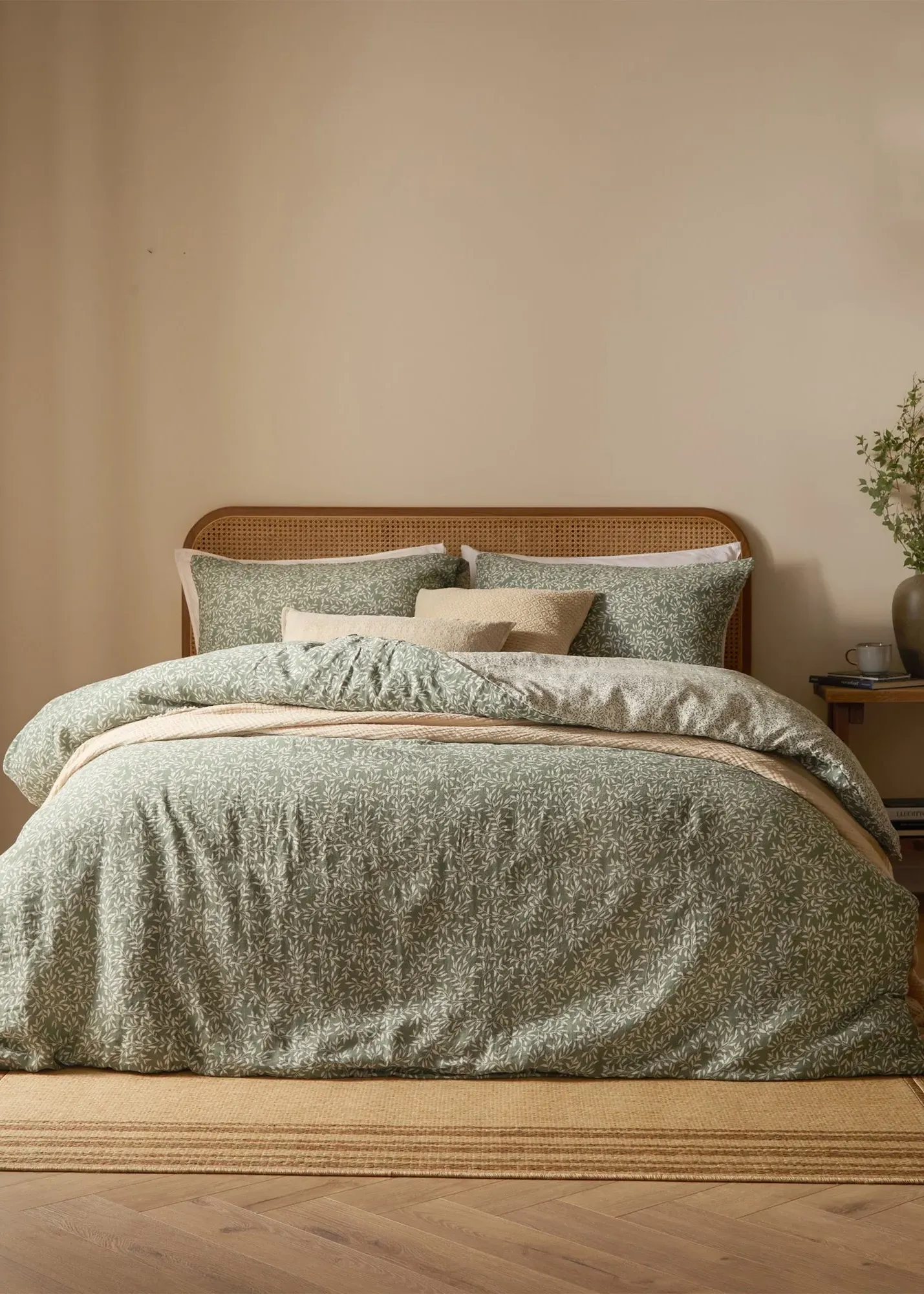 Perrie Leaf Muslin Double Duvet Set - Green, Cotton product