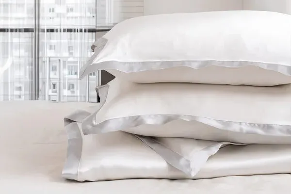 Emperor Oxford Duvet Set - Ivory, Silk image