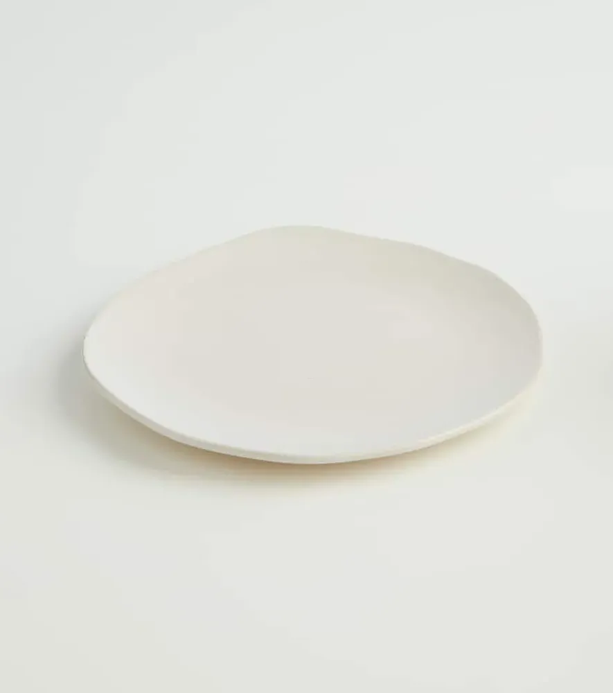 Native Set of 4 Stoneware Cups, Bowls, and Plates - White