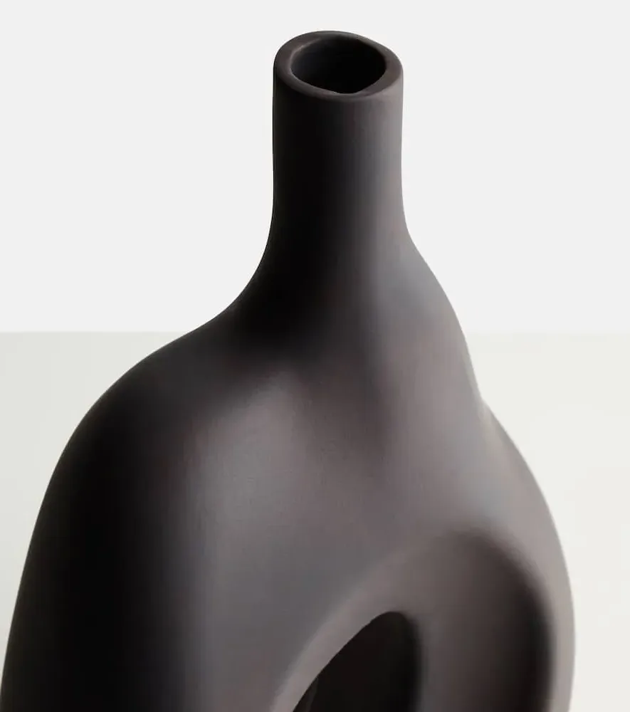 Ni Medium Ceramic Vase - Brown