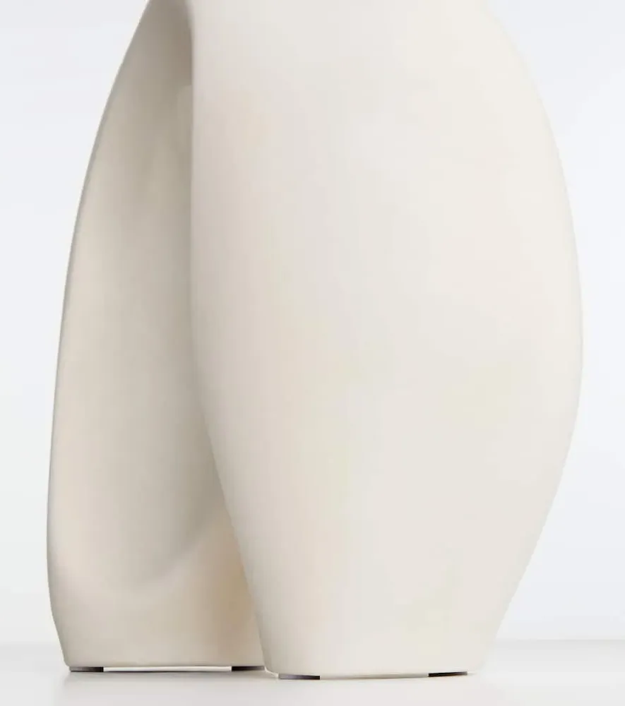 Ni Medium Ceramic Vase - White