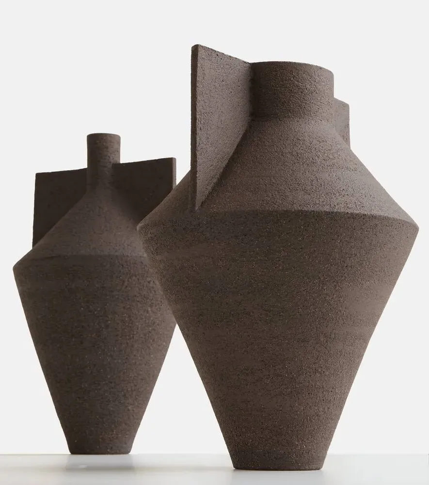 Jana Ceramic Vase by Antonio Forteleoni - Black