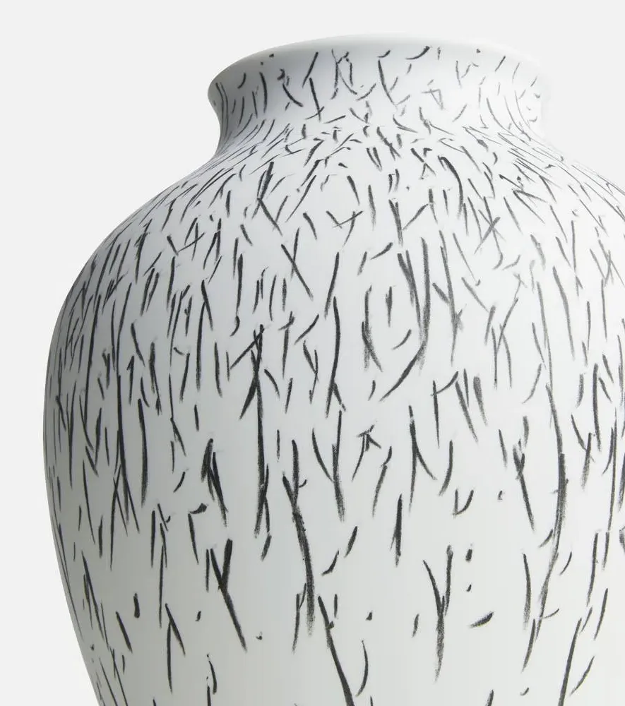 Post Scriptum Curved Vase by Formafantasma - Black, Porcelain