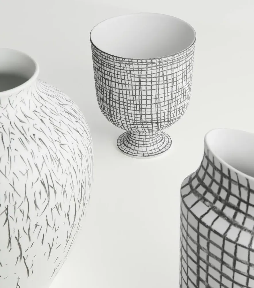 Post Scriptum Vase by Formafantasma - Black, Porcelain