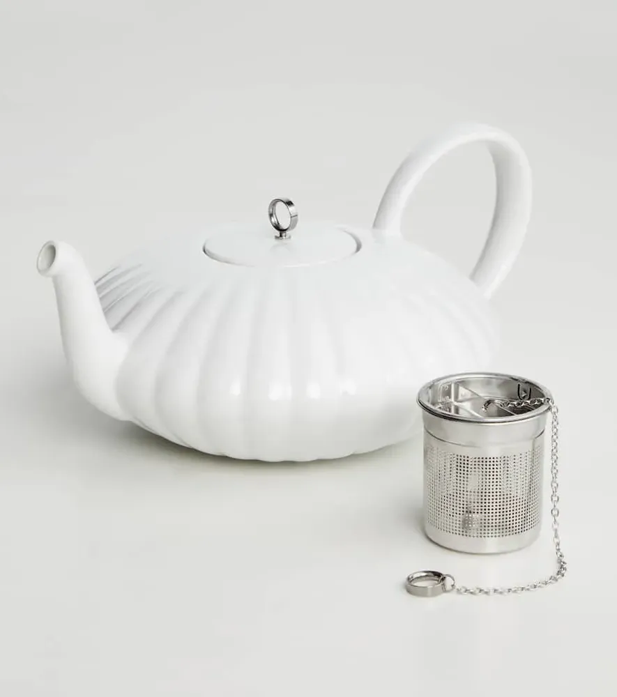 Bernadotte Porcelain Teapot - White, Porcelain