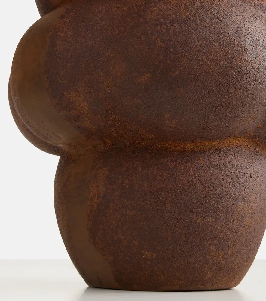 Balloon Object 005 Vase - Brown, Cast Iron