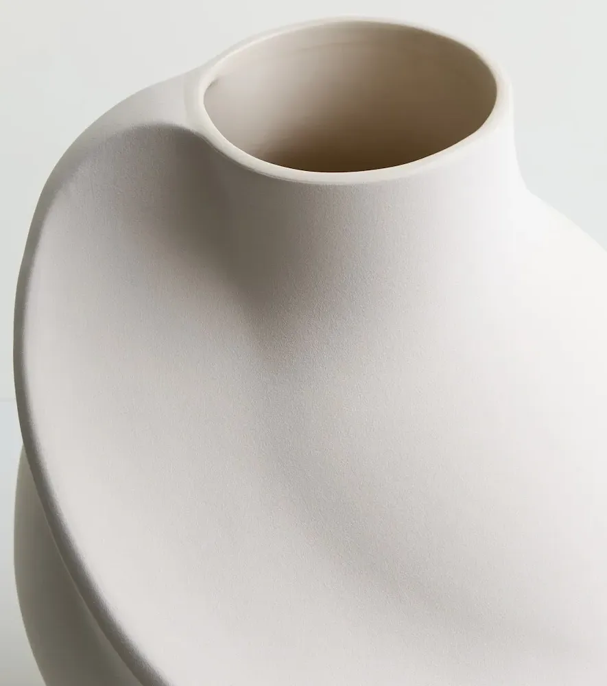 Pirout Ceramic Vase - White