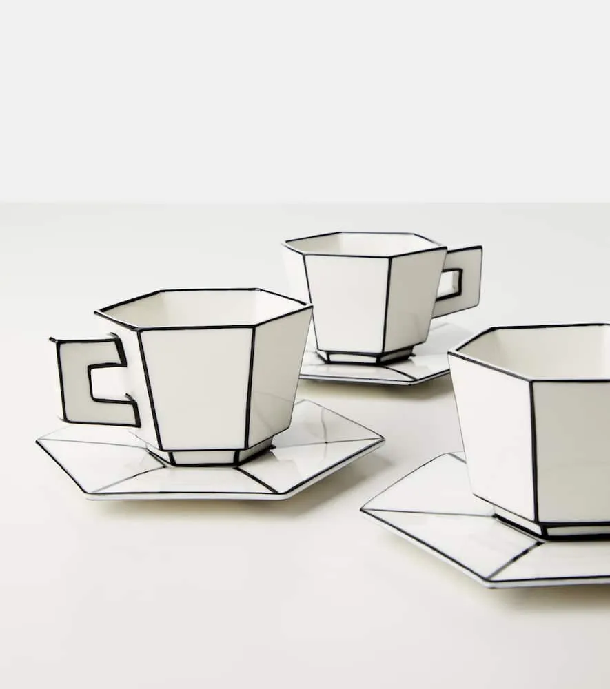 Carte Blanche Set of 4 Cups and Saucers - White, Porcelain