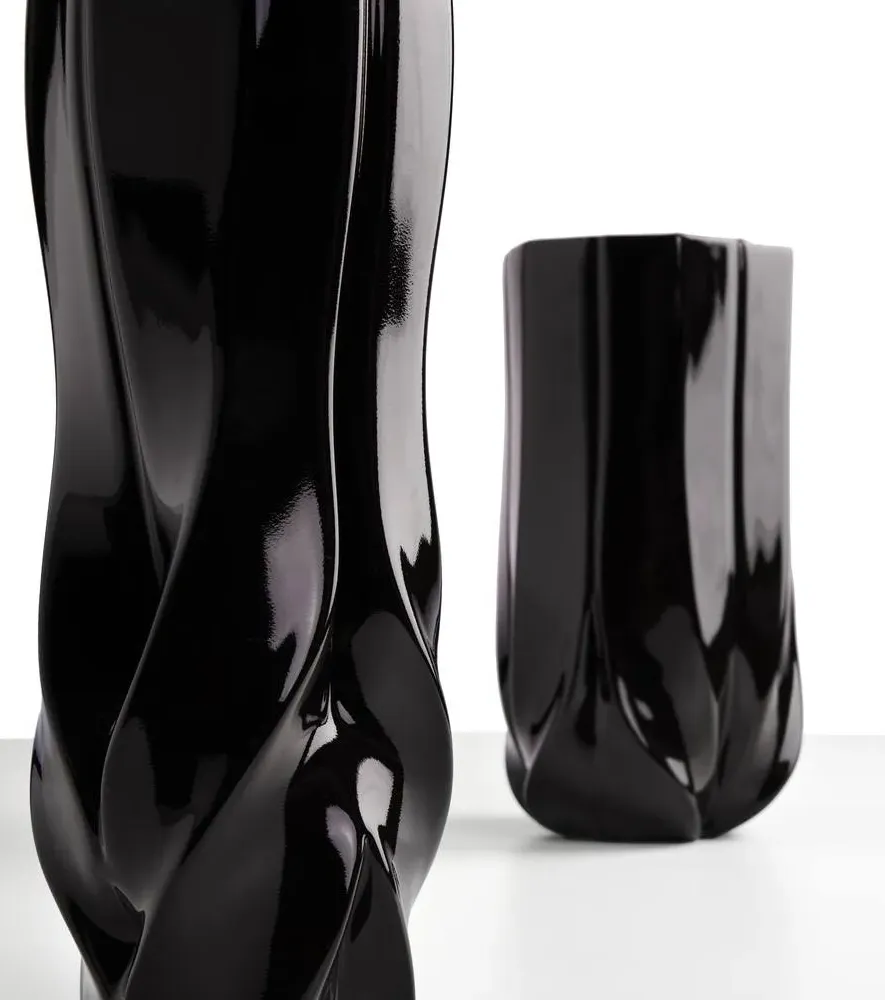 Zaha Hadid Design Braid Small Vase - Black, Porcelain