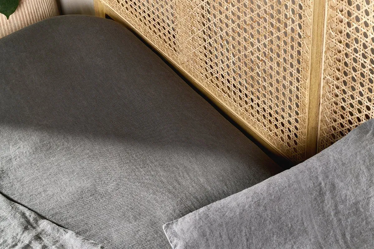 Adya Super King Fitted Sheet - Charcoal, Linen