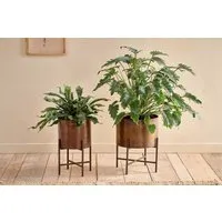Juoni Small Iron Planter - Aged Antique alternate view