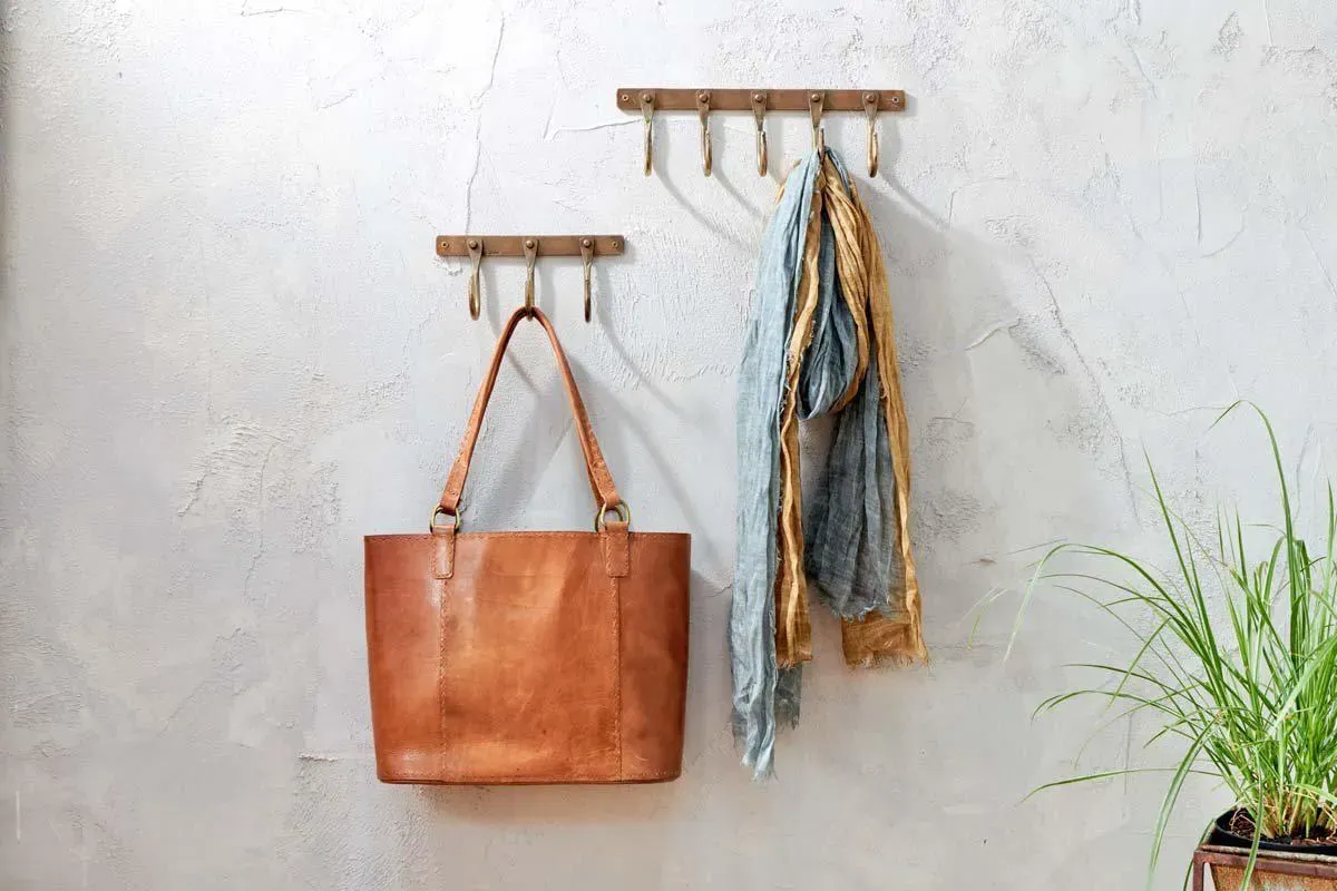 Kuna Small Iron Hooks - Antique Brass image