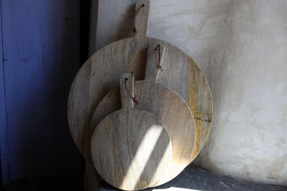 Medium Pizza Board with Leather Tie - Mango Wood image