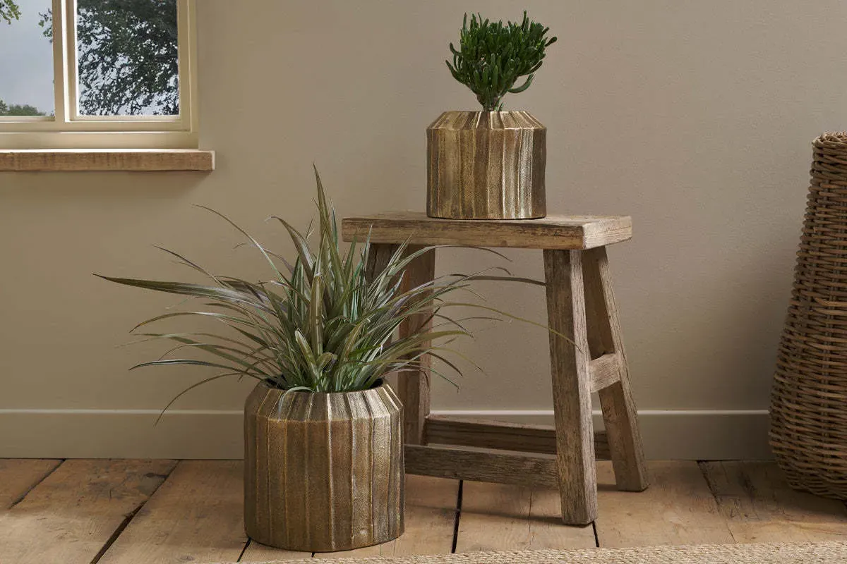 Nabara Small Cast Aluminium Planter - Antique Brass product