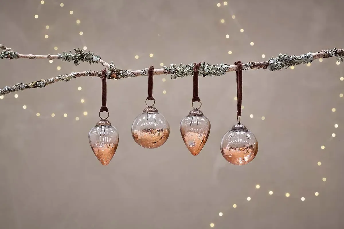 Nevasa Set of 4 Christmas Baubles - Clear, Antique Copper product
