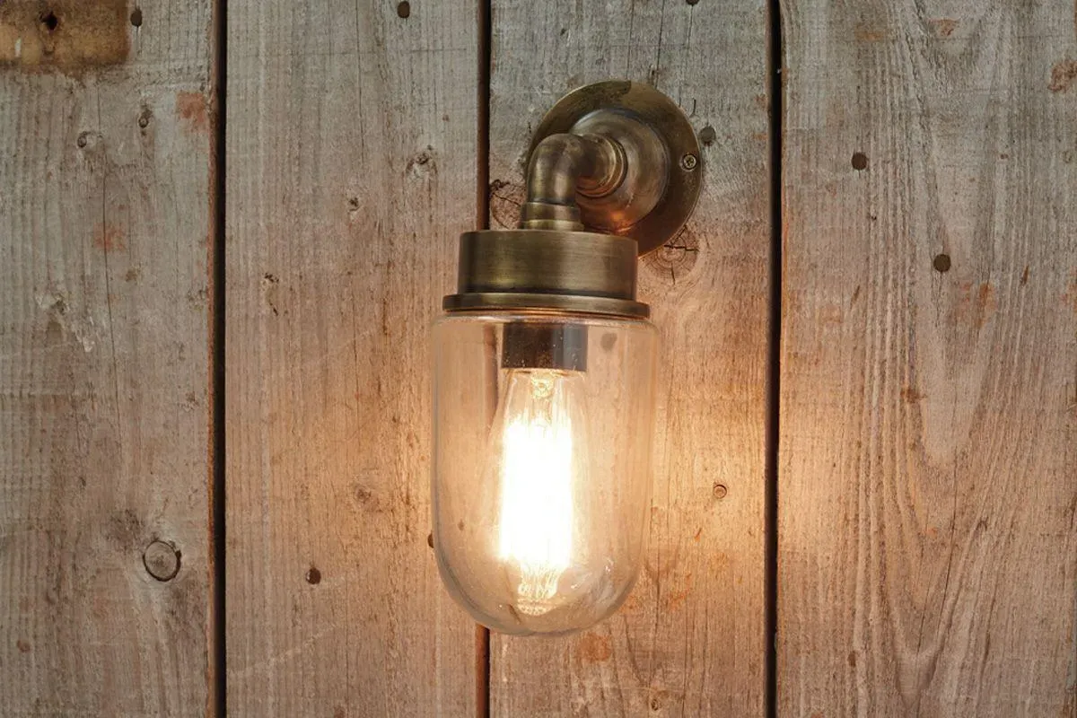 Ngari Outdoor Light - Gold