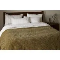 Nidra Bed Quilt - Moss, Velvet