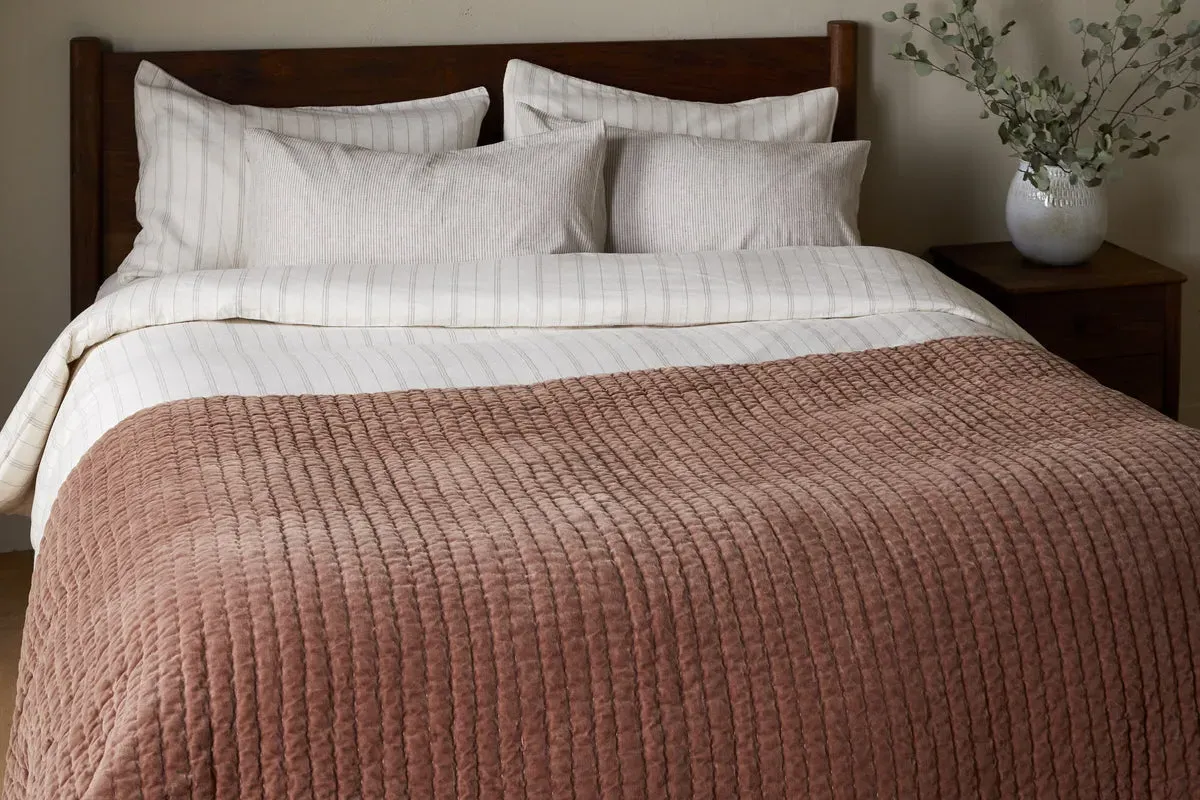 Nidra Velvet & Linen Bed Quilt - Rust product
