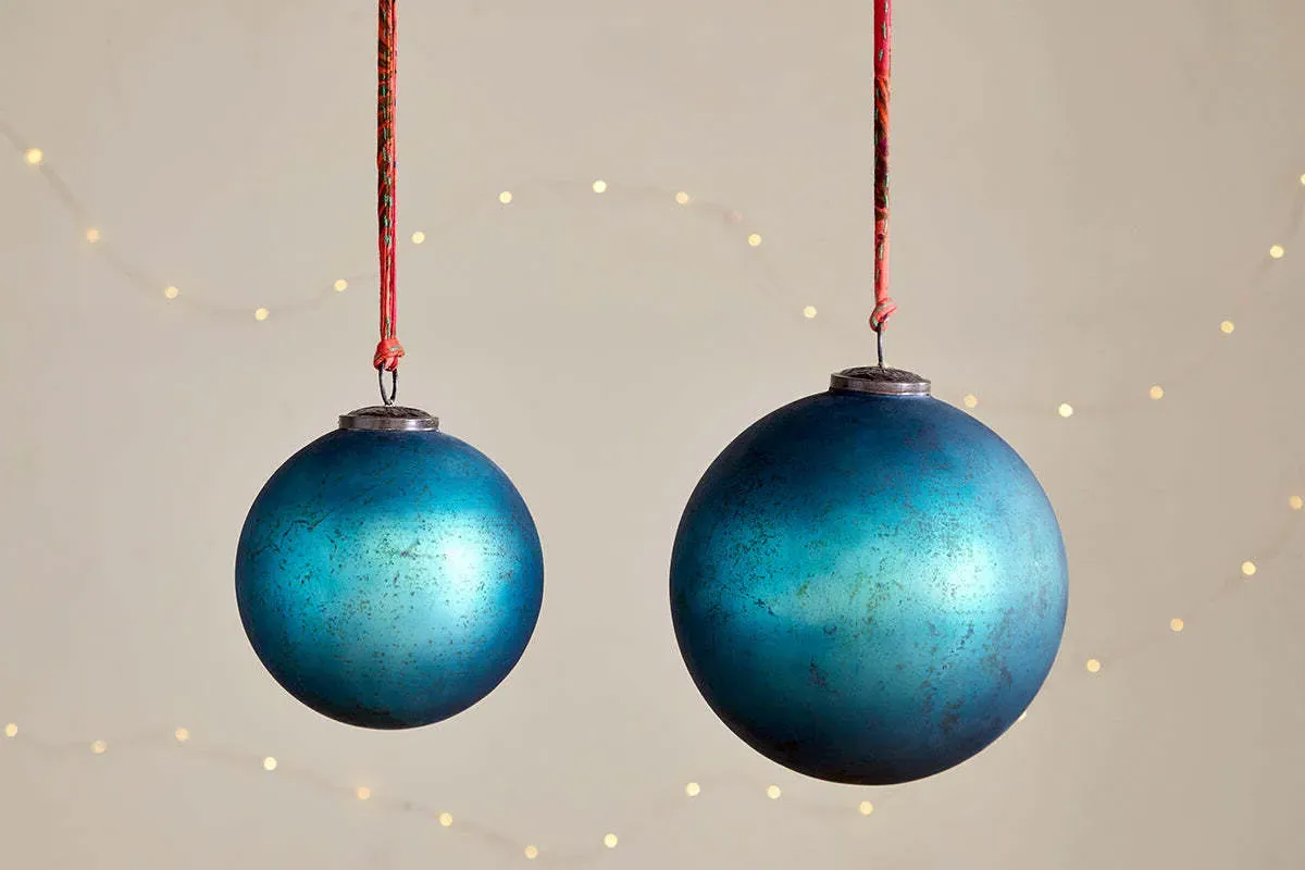 Oko Small Giant Bauble - Matt Teal product