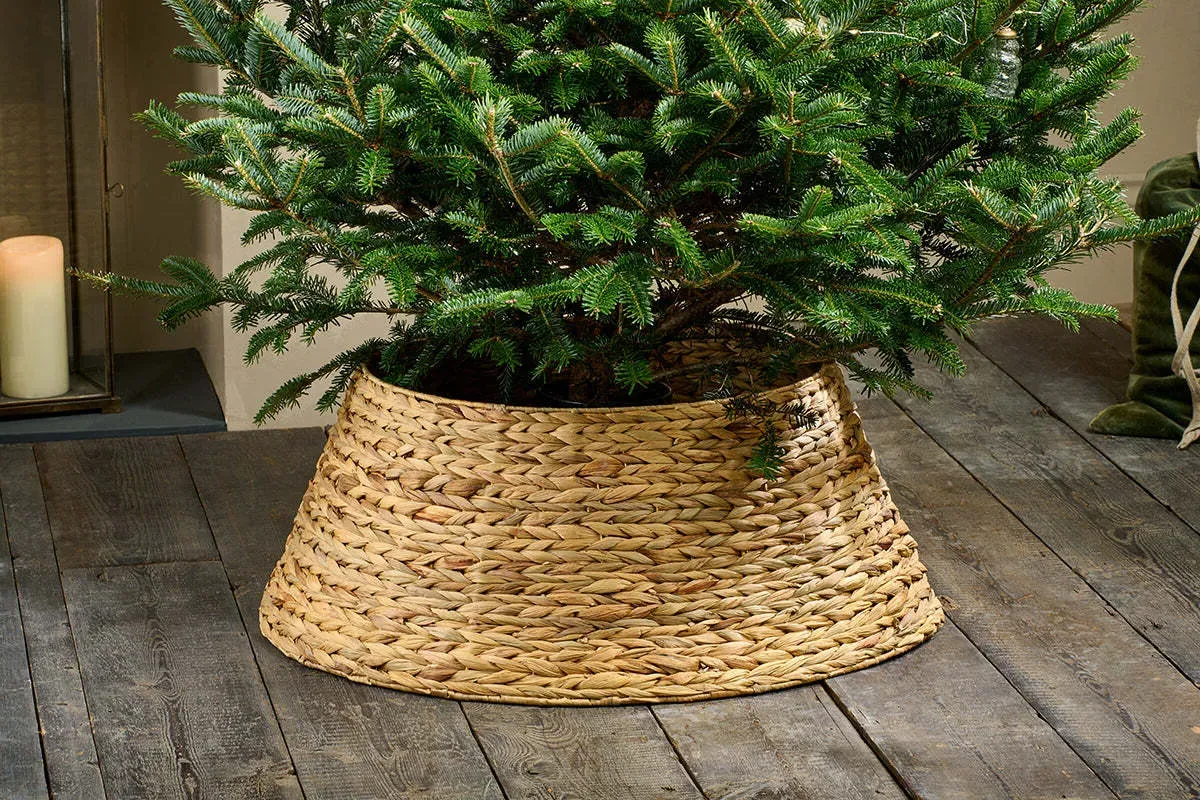 Rani Tree Skirt - Natural, Water Hyacinth product