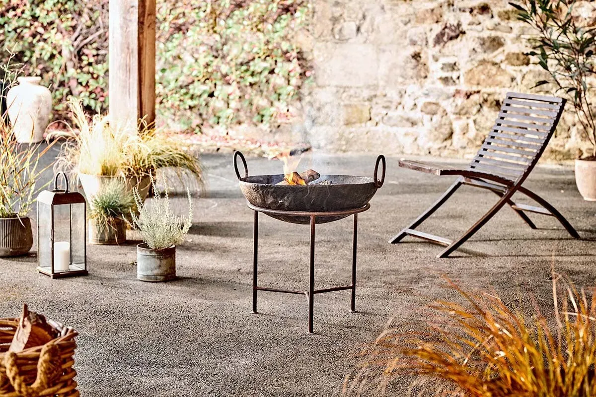 Reclaimed Iron Kadai Fire Bowl with Grill & Stand - Small product
