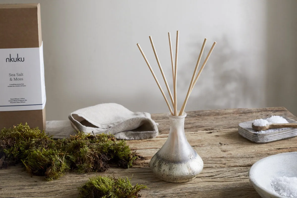 Sea Salt & Moss Reed Diffuser - Aged Smoke image
