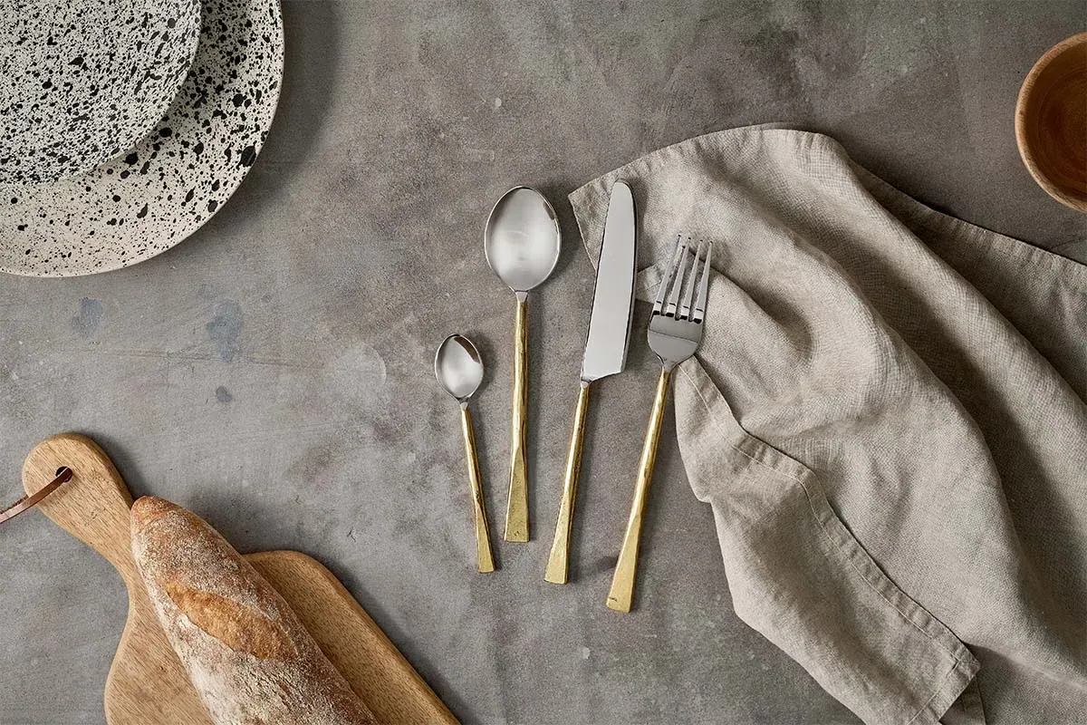 Usa 16-Piece Cutlery Set - Brushed Gold, Stainless Steel image