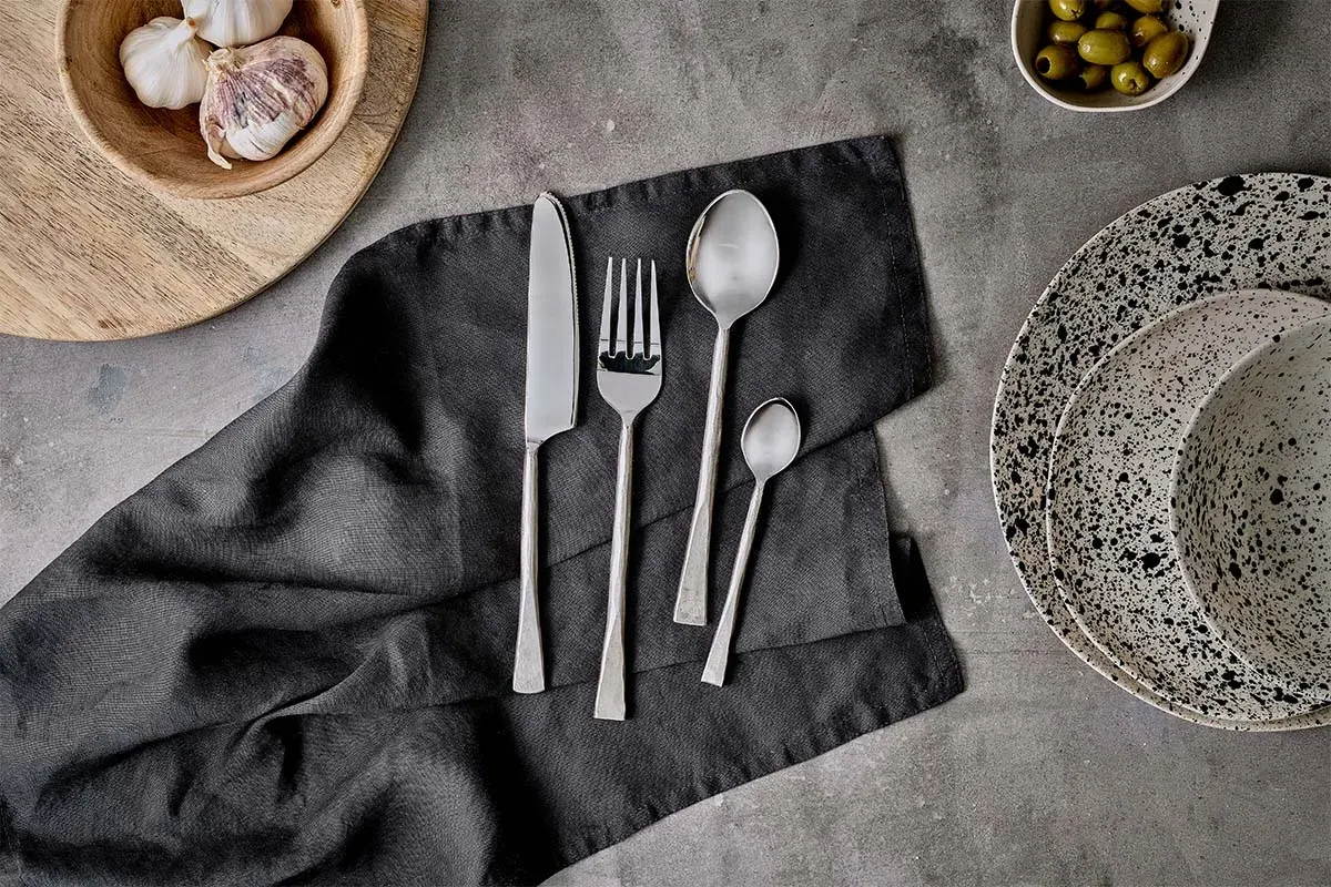 Usa 16-Piece Cutlery Set - Brushed Silver, Stainless Steel