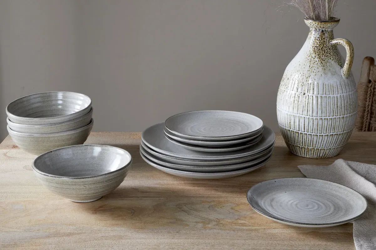 Valinha Earthenware Dinnerware Set of 12 - Grey image