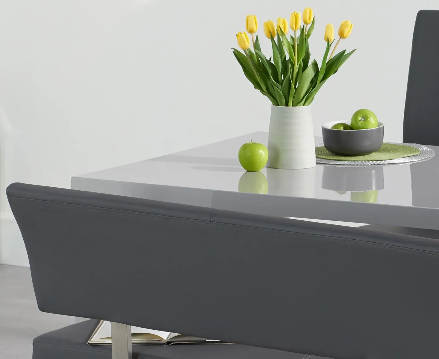 Seattle Dining Table with 2 Austin Chairs & 1 Bench - Light Grey, High Gloss product