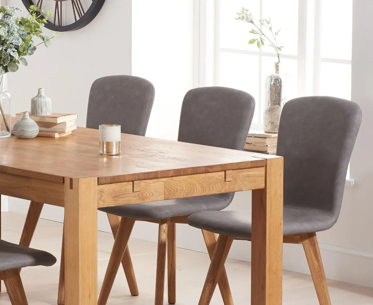 Thetford Dining Table with 4 Ruben Chairs - Oak, Grey product