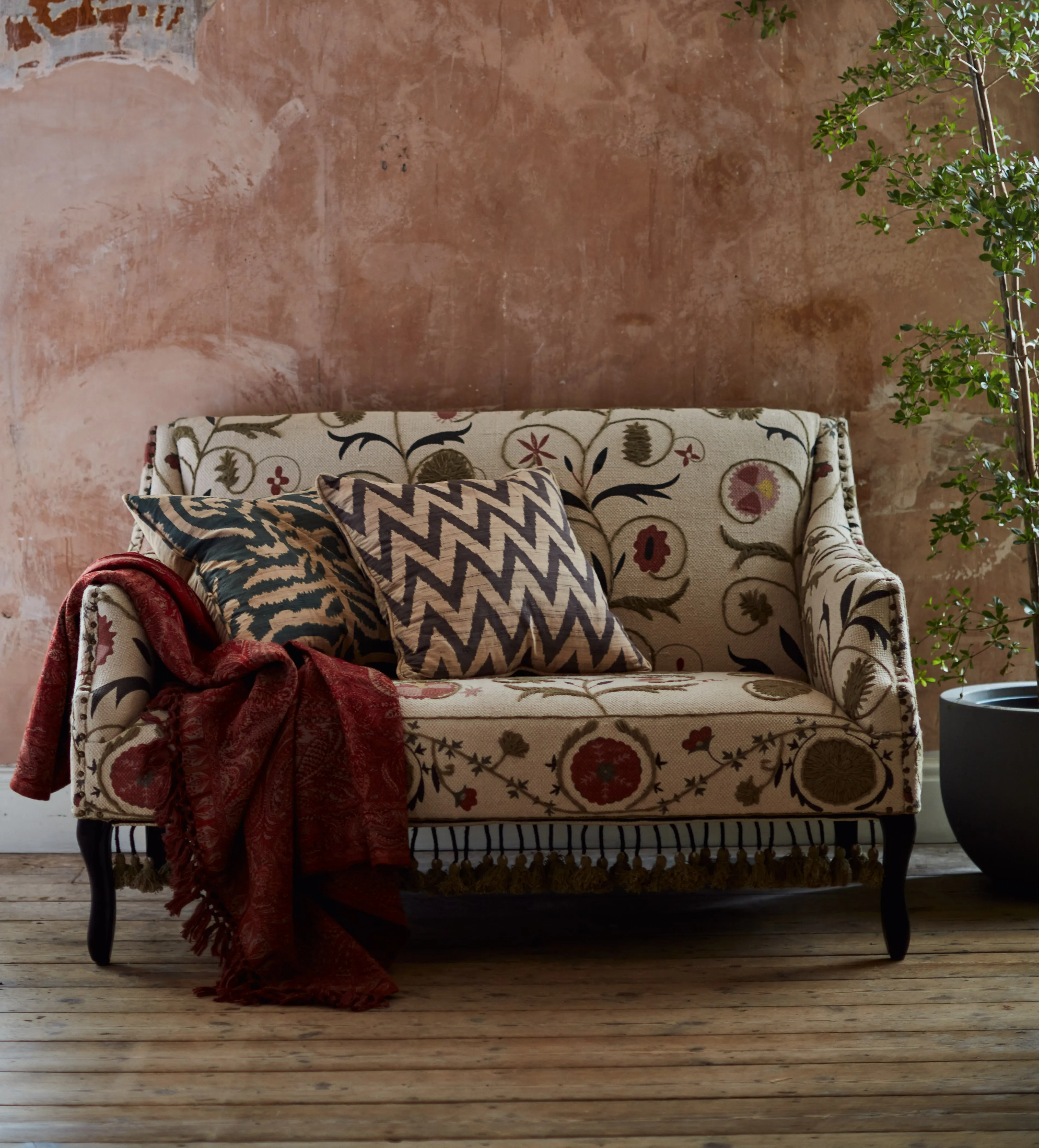 2-Seater Sofa with Tassels - Olive, Cotton product