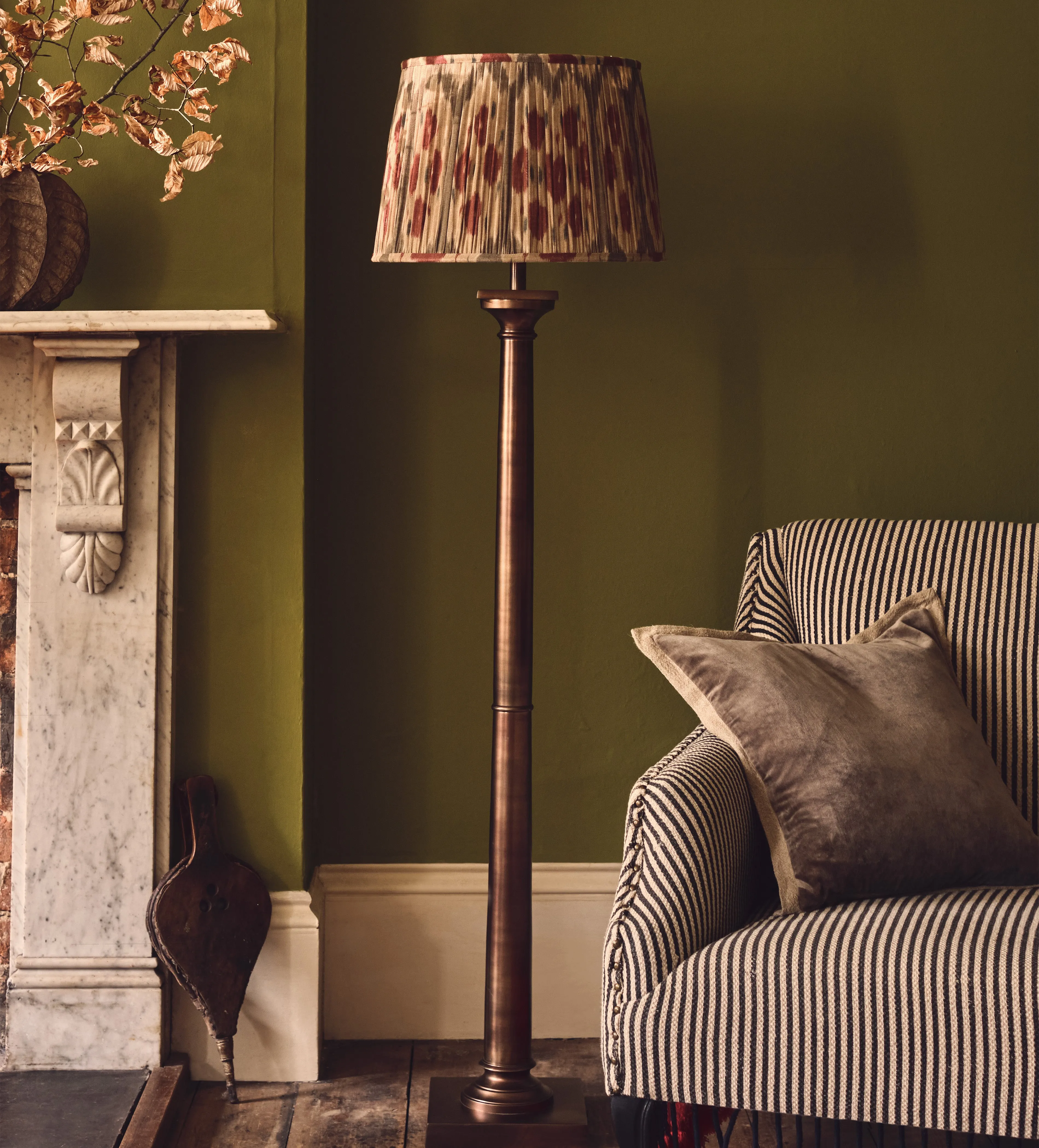 45cm Pleated Lampshade - Green, Linen product