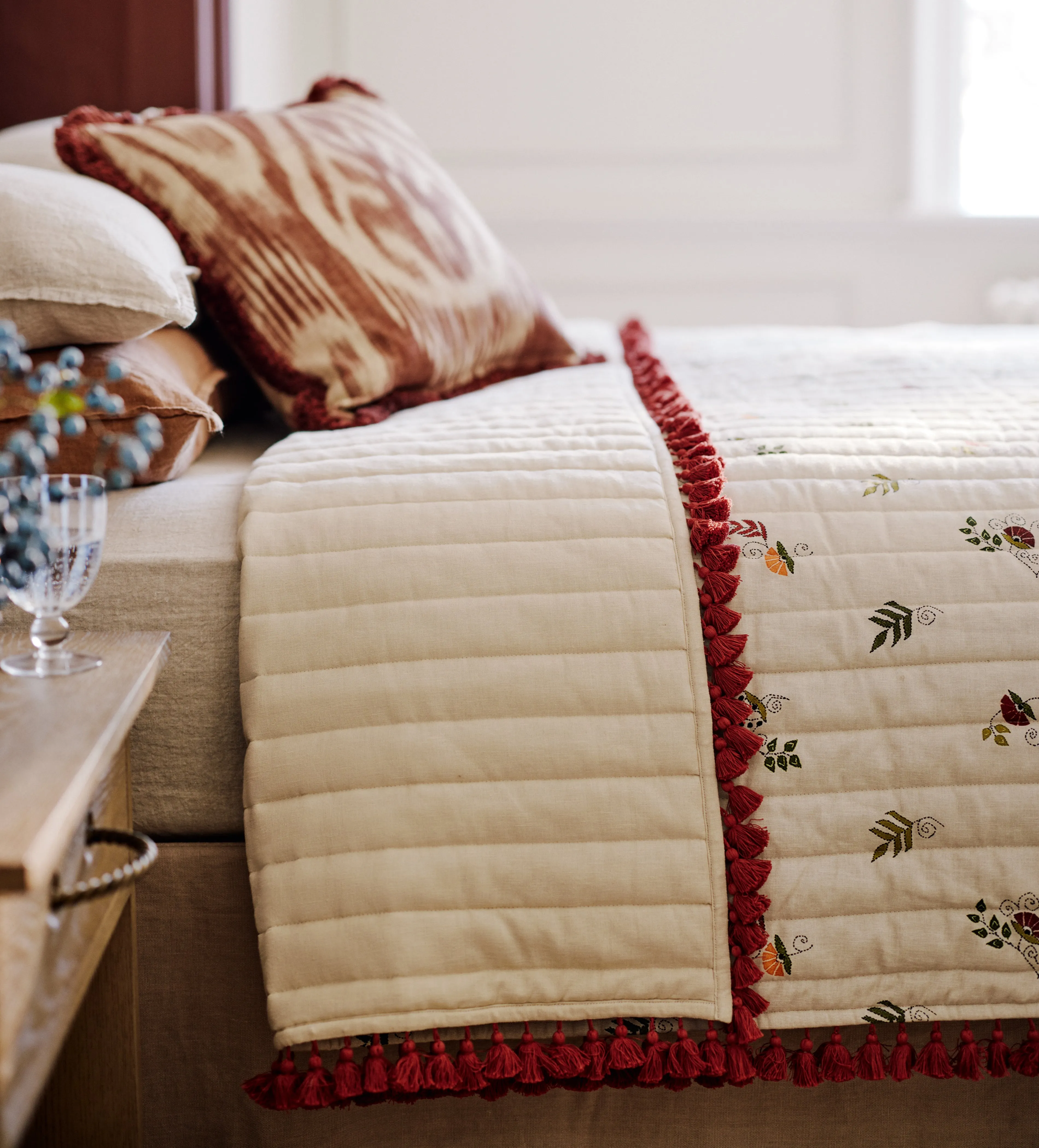 Floral Quilt with Tassels - Multi, Linen product