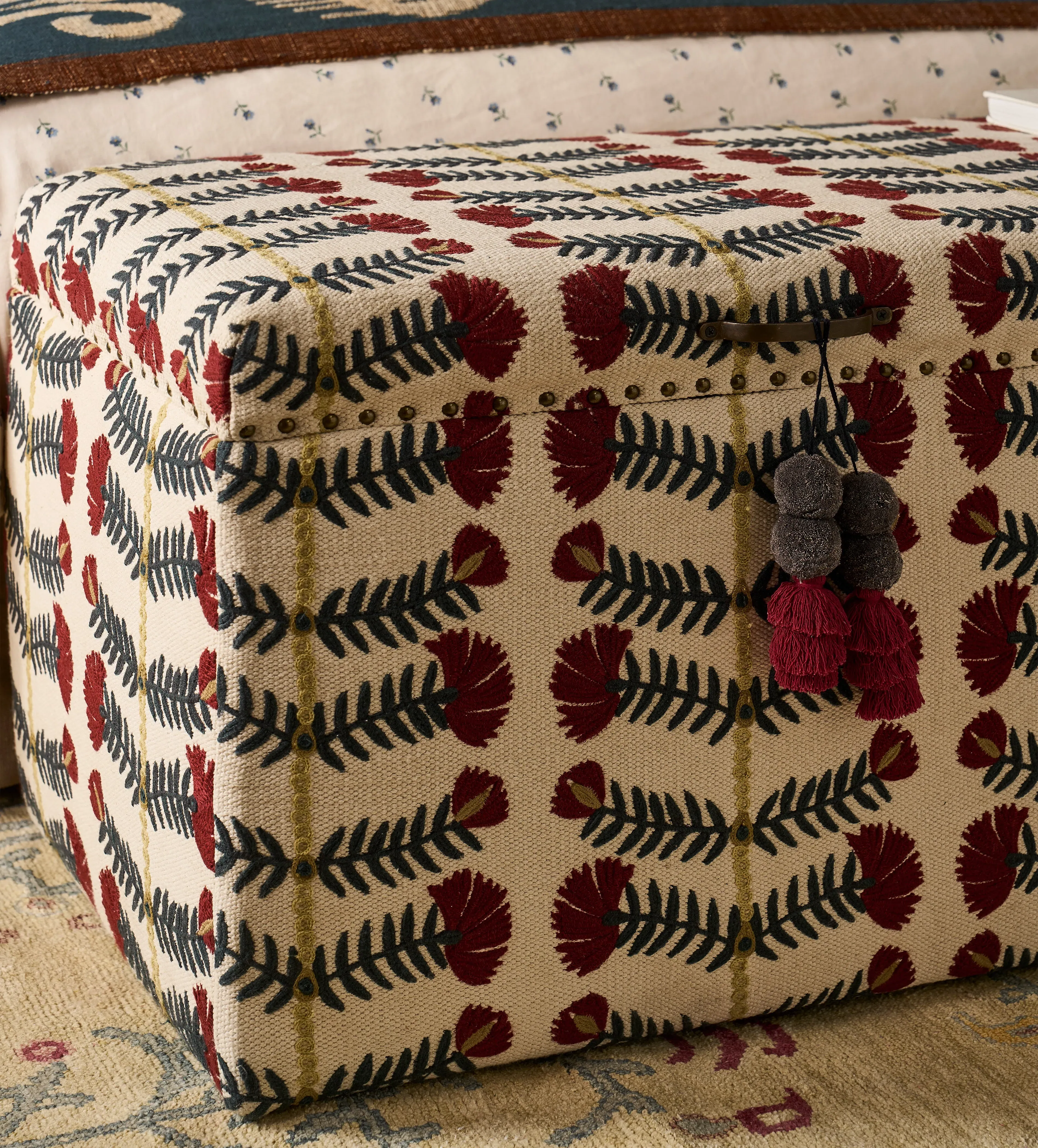Highweald Trunk - Sapphire product