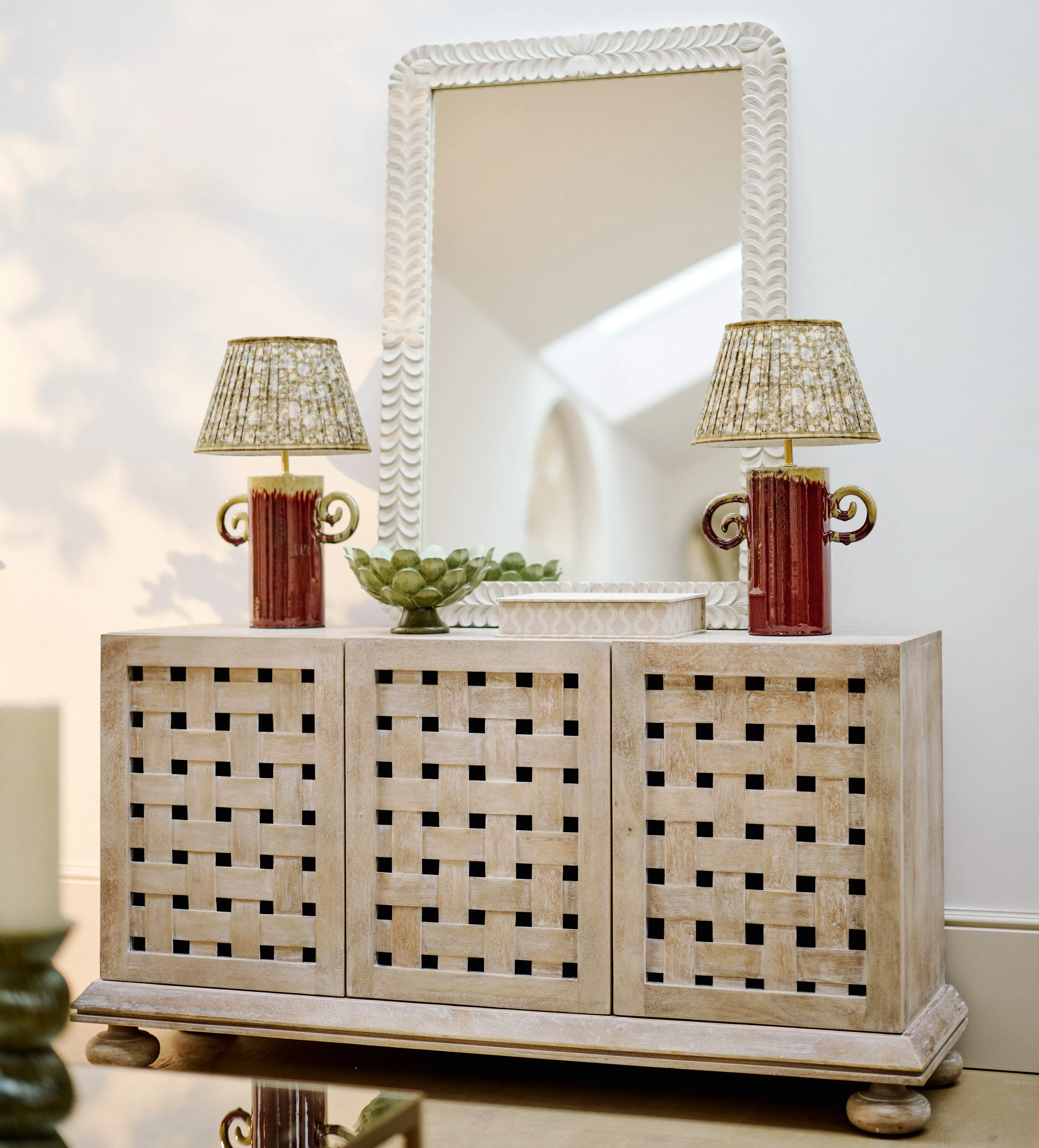 Nebsworth Wall Mirror - White, Bayur Wood product