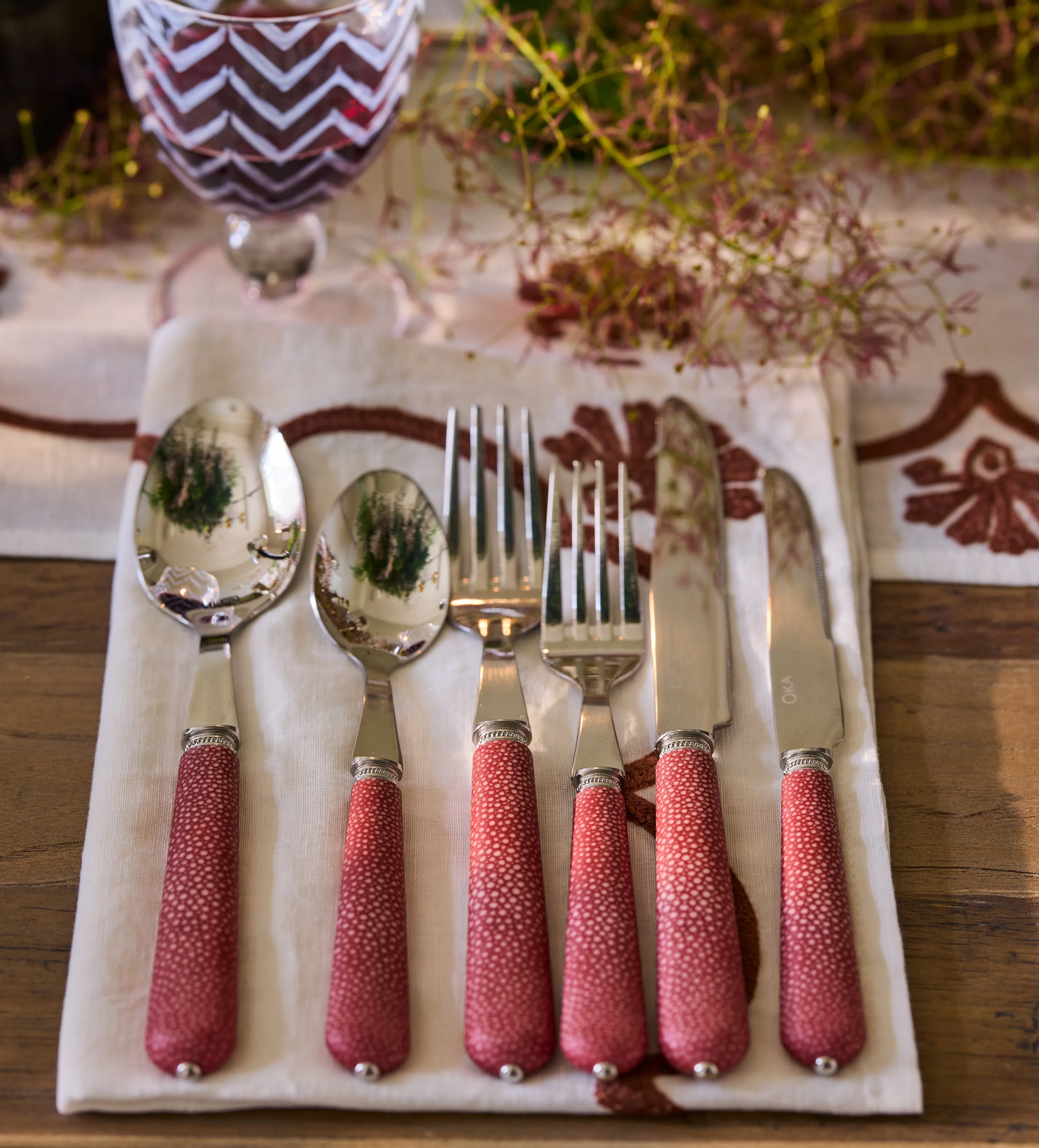Pompadour Faux Shagreen 28-Piece Cutlery Set - Earthy Red by OKA
