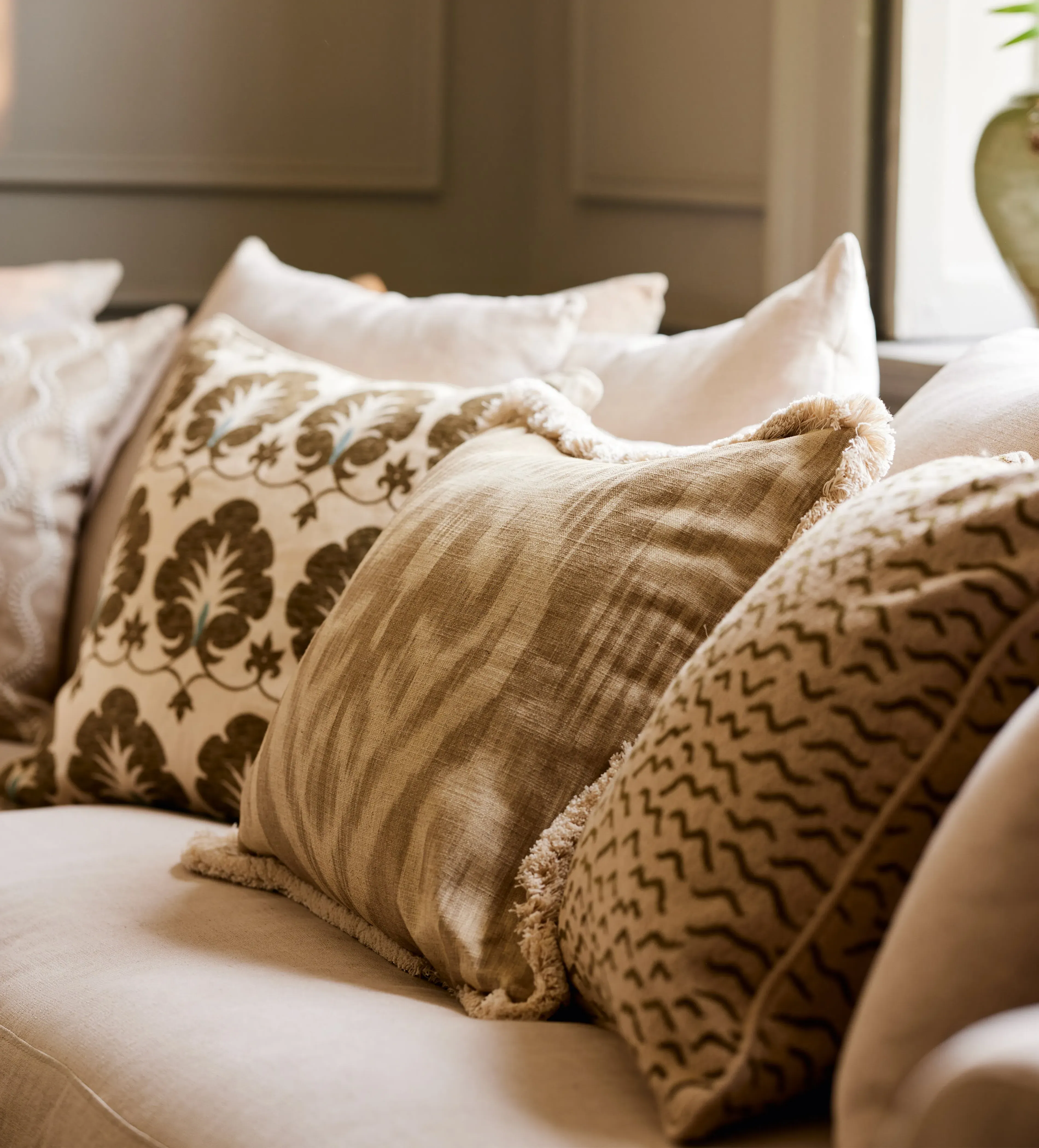 Square Cushion Cover with Damask - Olive, Linen product