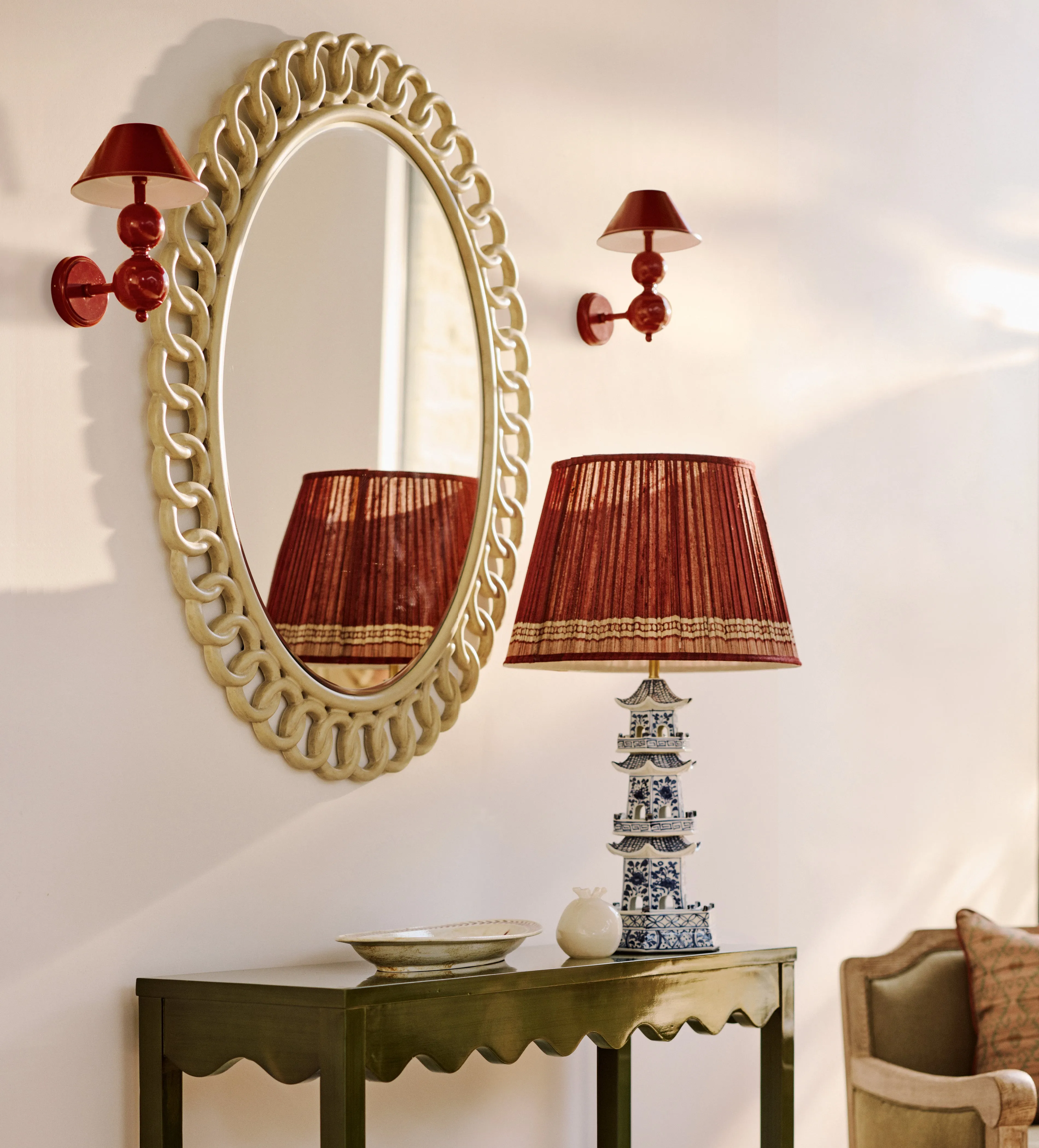 Triya Wireless Wall Lamp - Red, Iron product