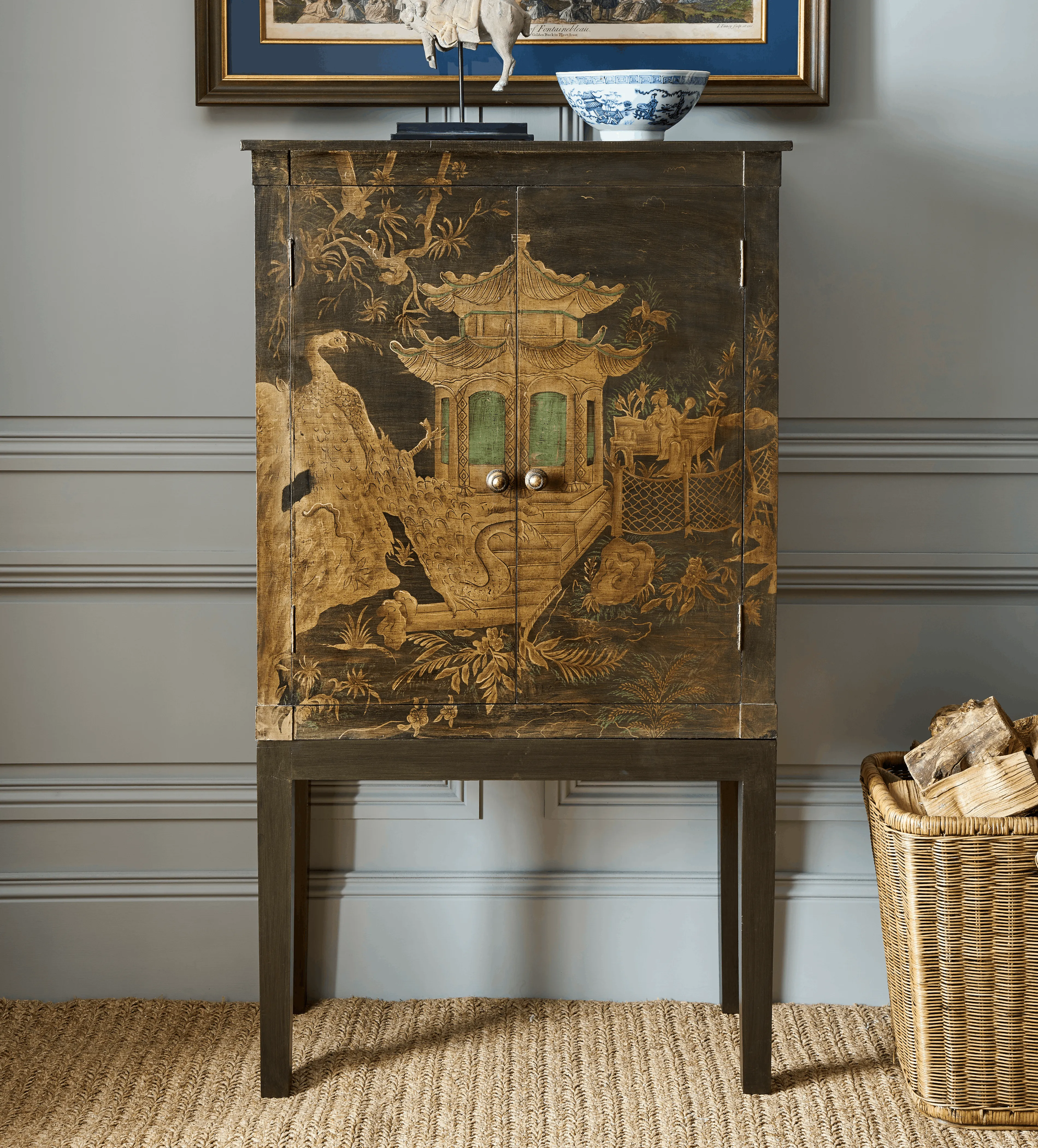 TV Cabinet with Chinoiserie Design - Black product