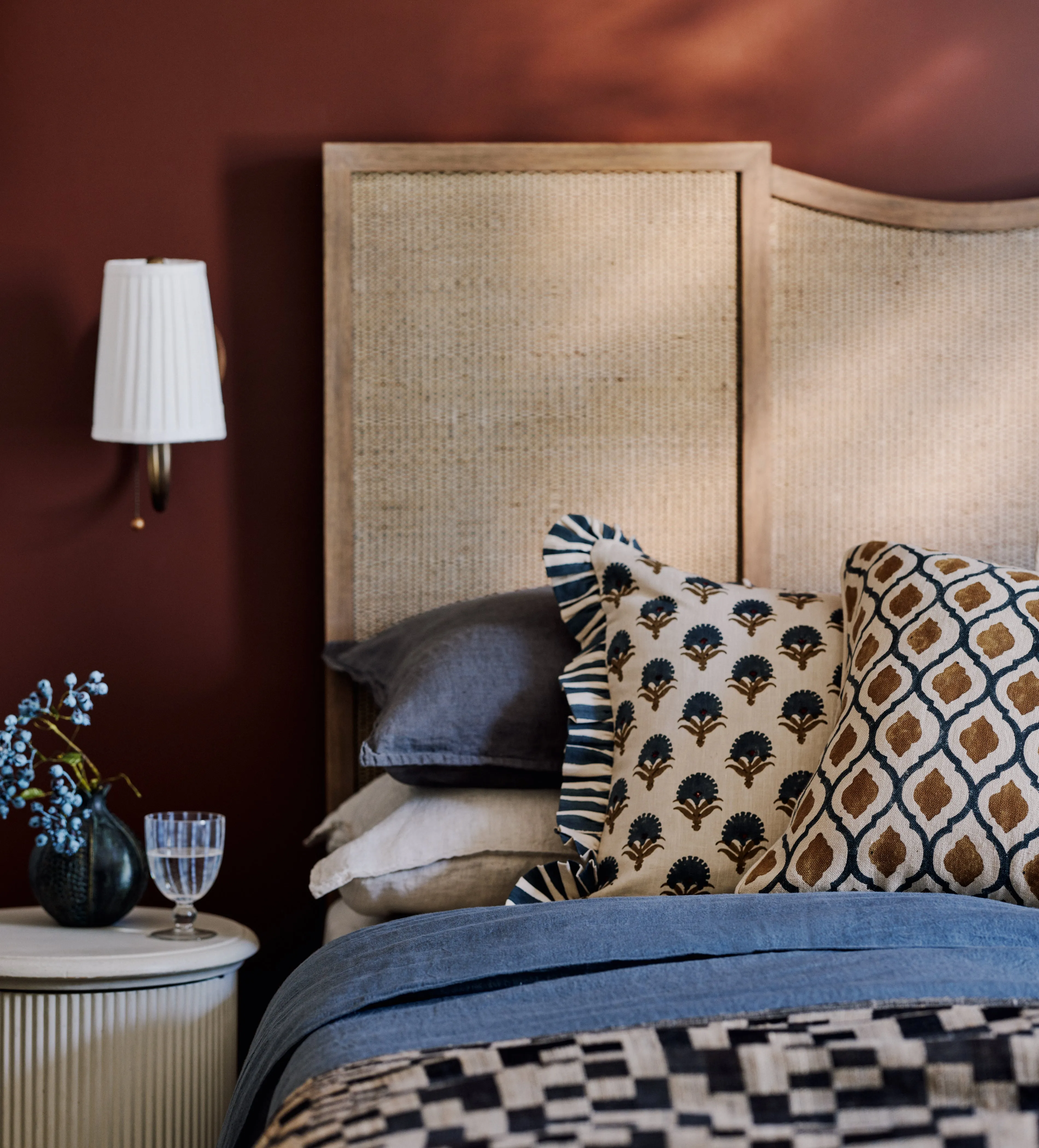 Wall Lamp with Shade - Warm Burl, Brass product