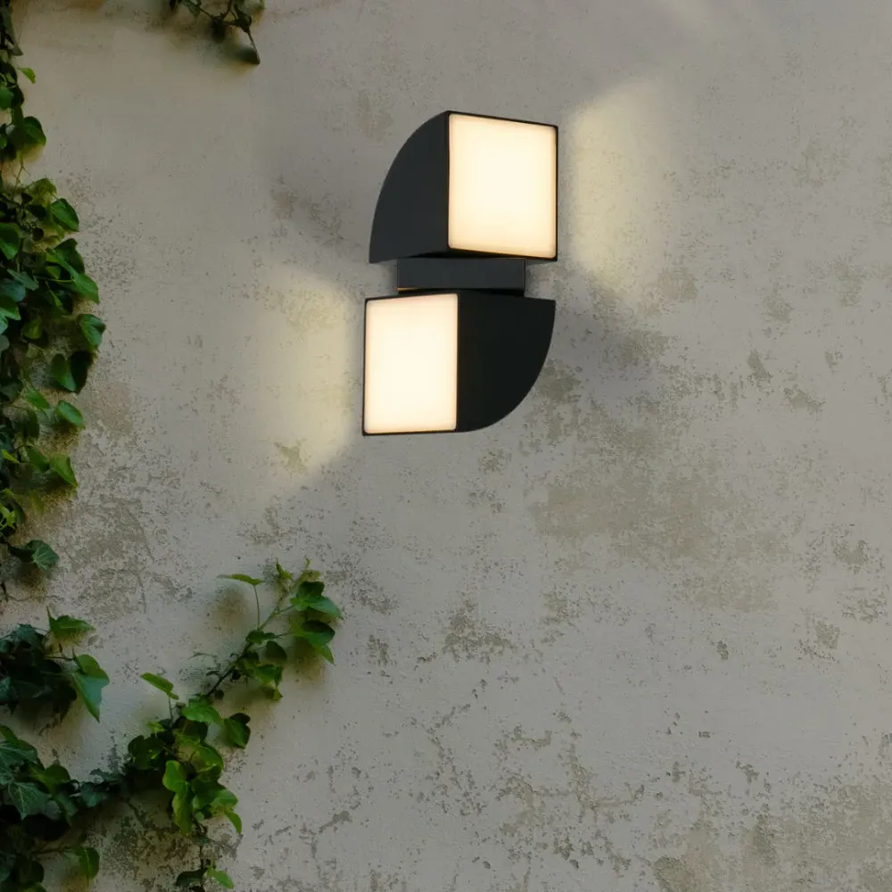 Dakota LED Outdoor Wall Light - Black, Metal product