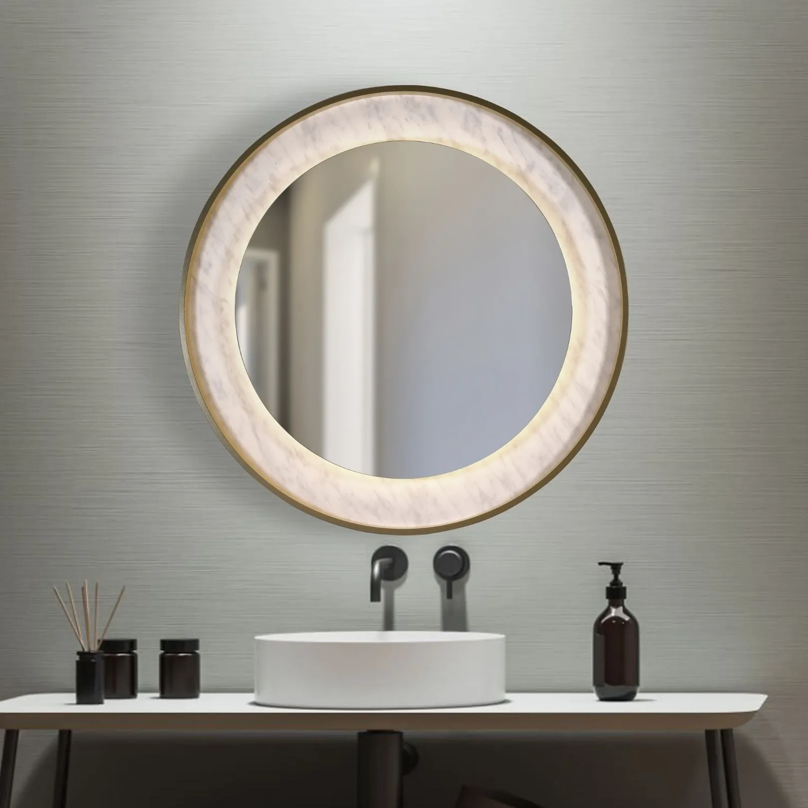 Luxo Round LED Mirror - Gold, Metal product