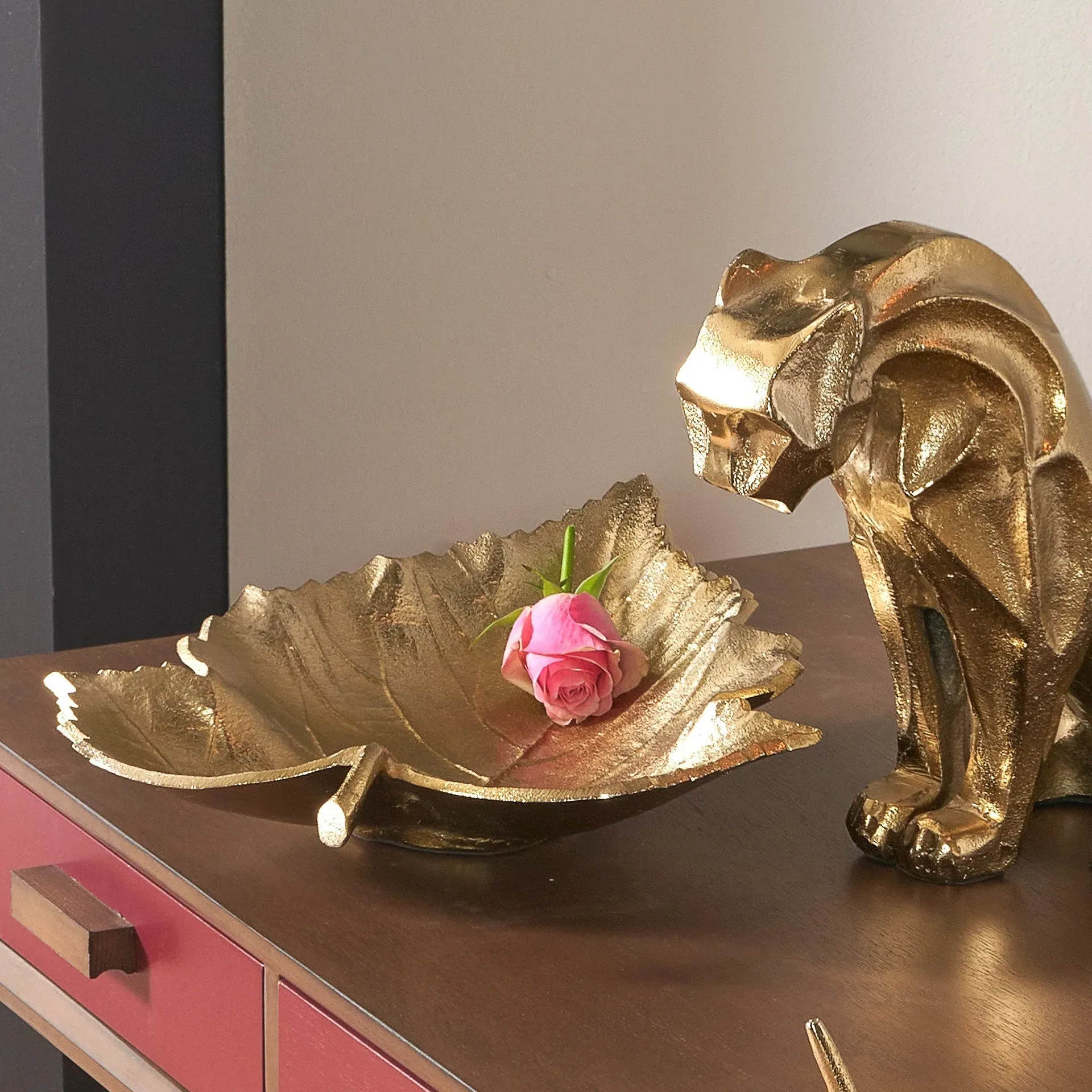 Oak Leaf Bowl - Gold, Metal product