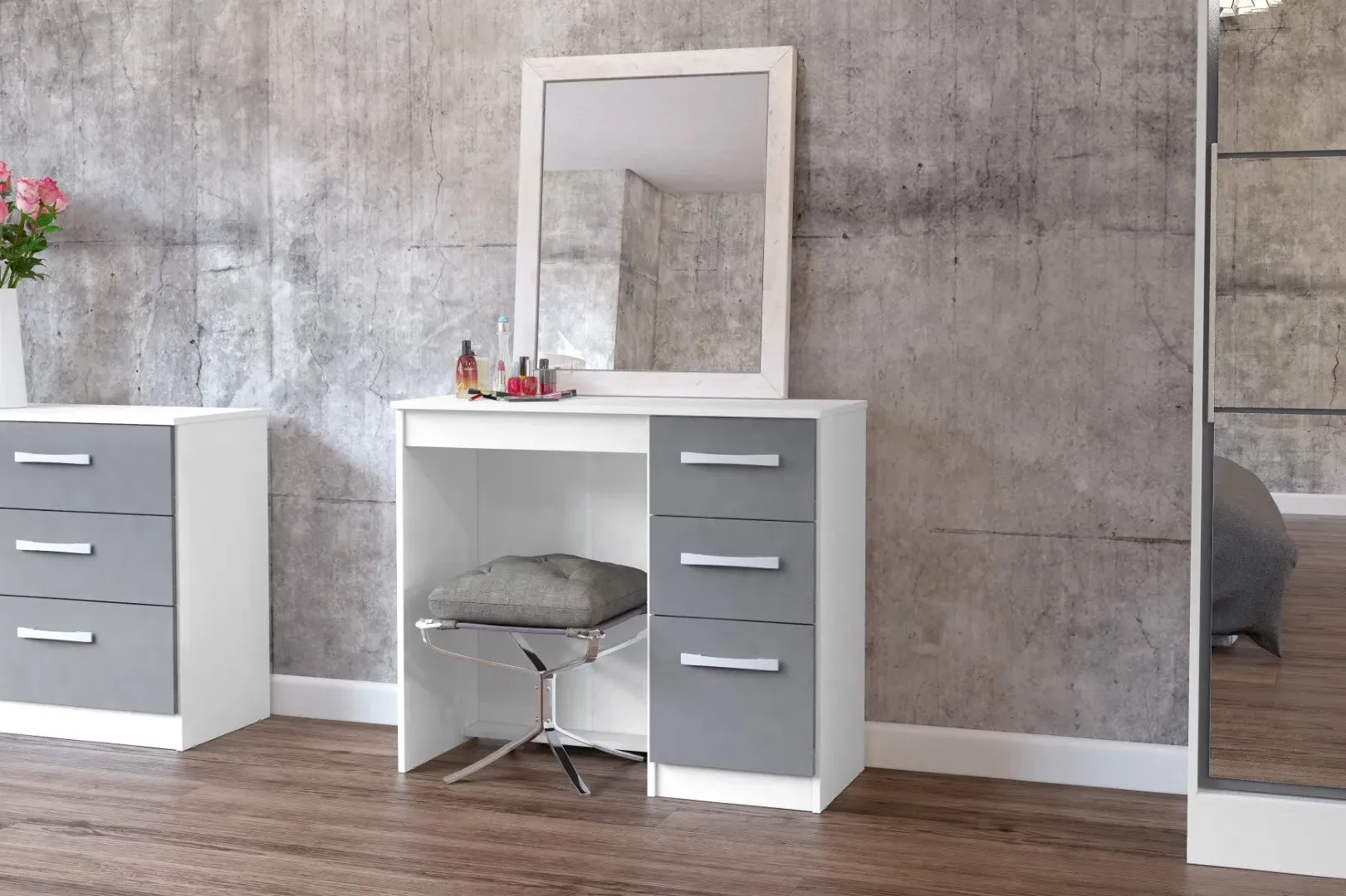 3-Drawer Dressing Table with Kneehole - White, MDF image