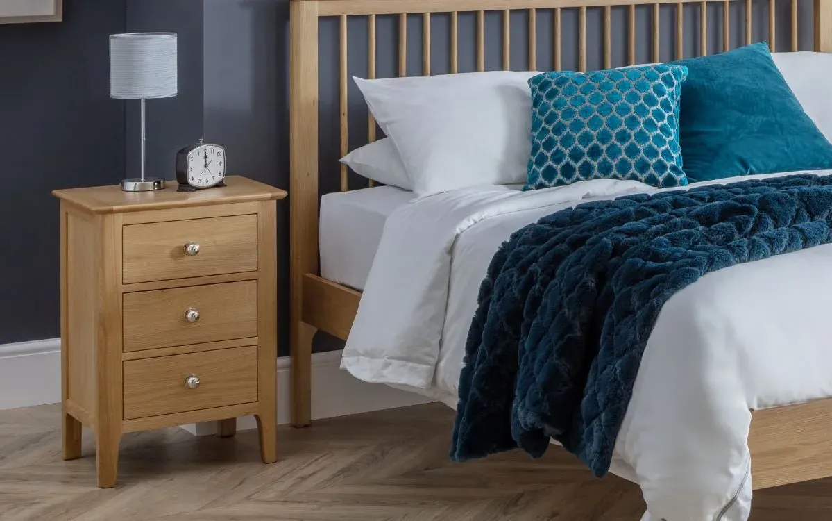 3-Drawer Bedside Cabinet - Oak, Solid Wood