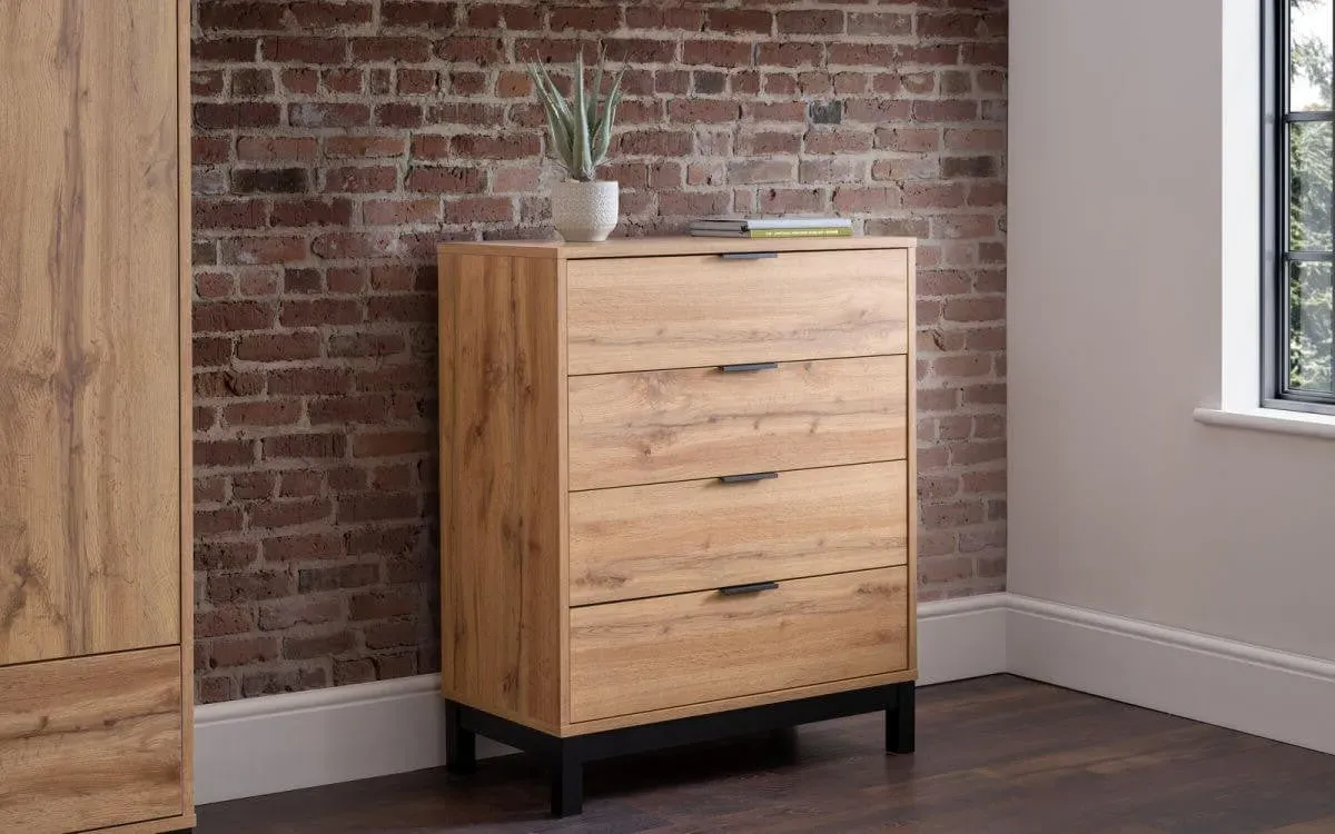 4-Drawer Chest - Oak, MDF